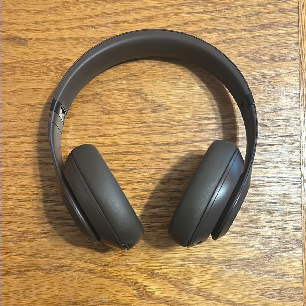 Beats Studio Pro Headphones- Brown (barely used)